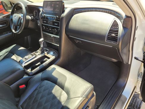 Used 2023 Nissan Armada Platinum w/ Captain's Chairs Package RWD image 10