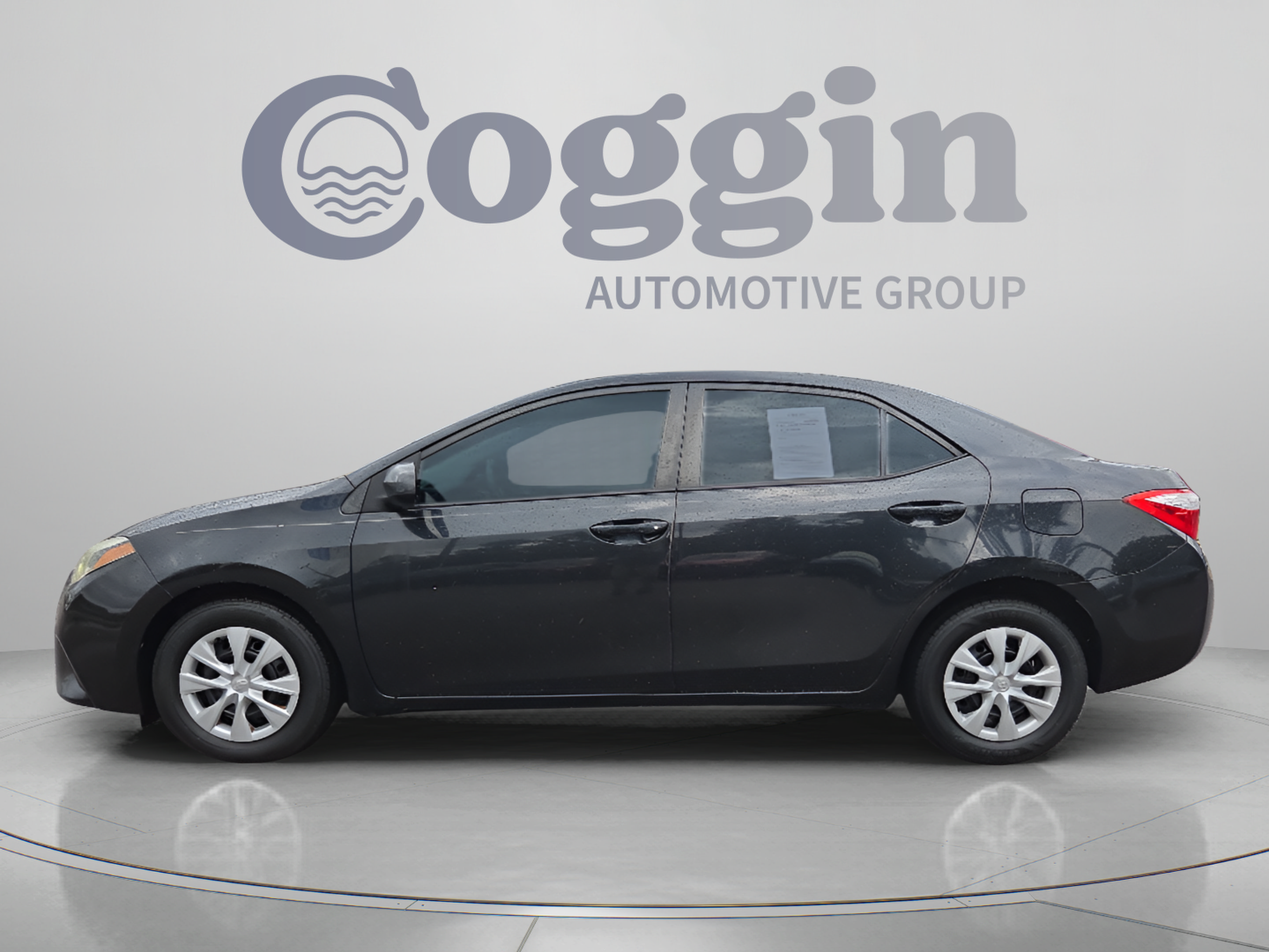 Used 2015 Toyota Corolla L FWD image 2