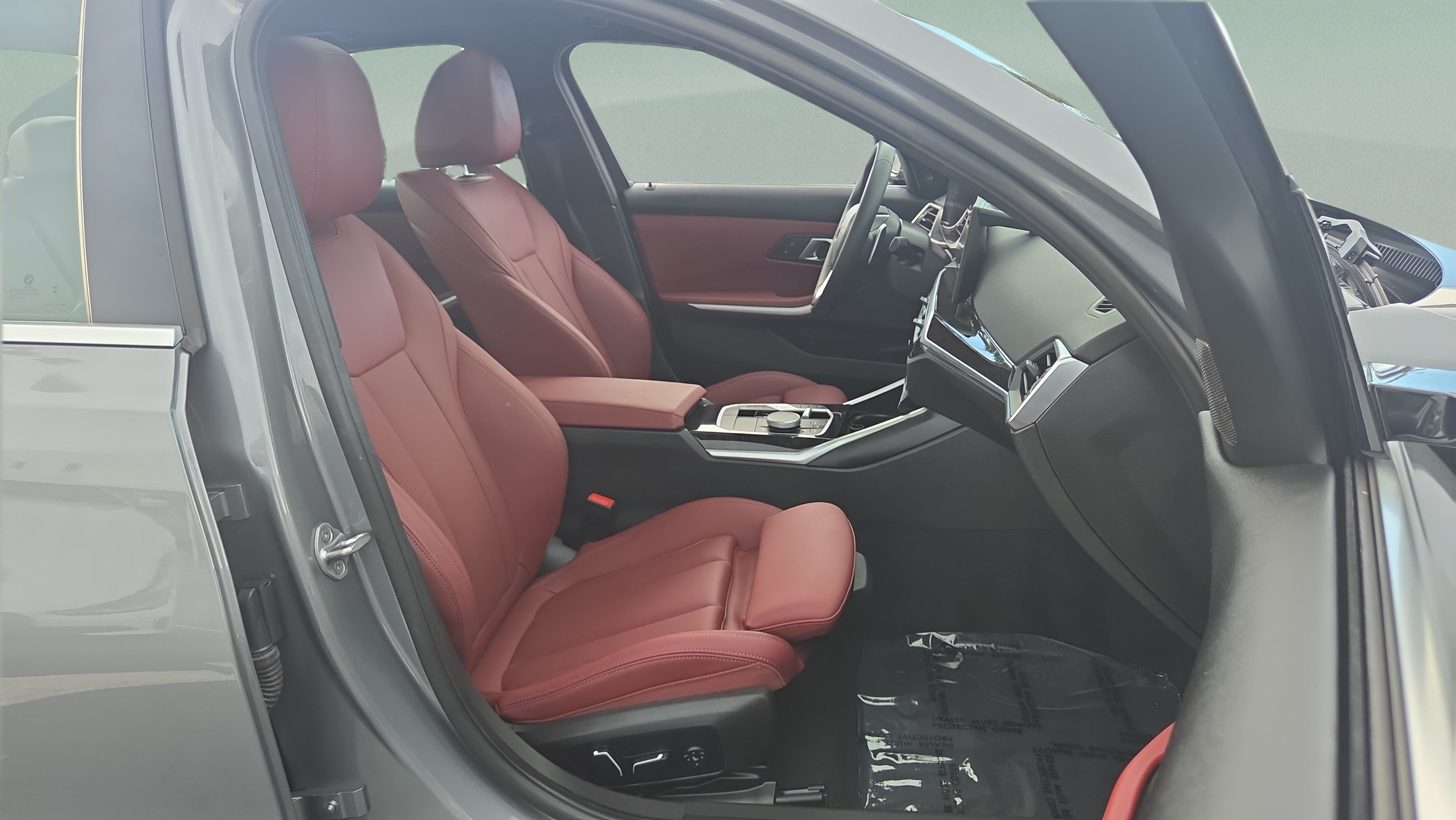 Certified 2024 BMW 330i Sedan w/ Premium Package RWD image 17