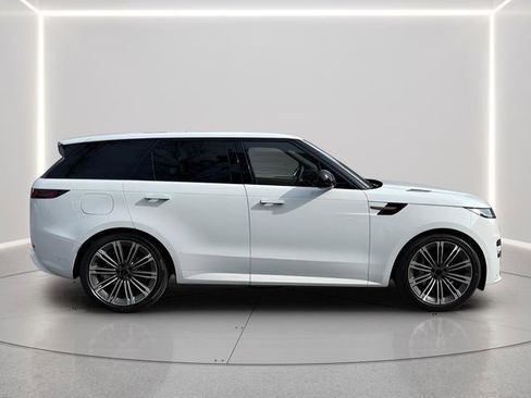 New 2026 Land Rover Range Rover Sport Dynamic SE AWD/4WD image 6