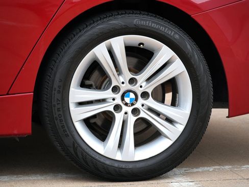 Used 2018 BMW 320i Sedan w/ Convenience Package RWD image 28