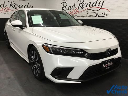 Used 2023 Honda Civic EX image 3