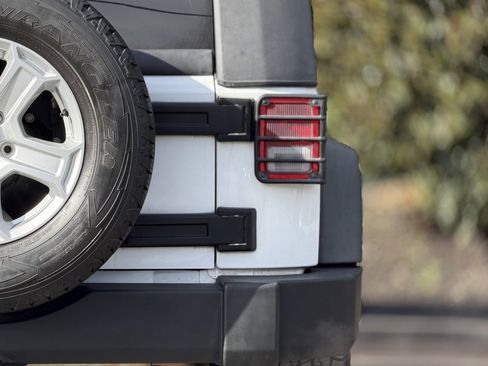 Used 2014 Jeep Wrangler Sport image 16