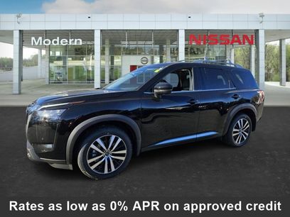 New 2025 Nissan Pathfinder Platinum