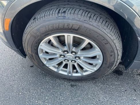 Used 2019 Cadillac XT5 Luxury FWD image 9