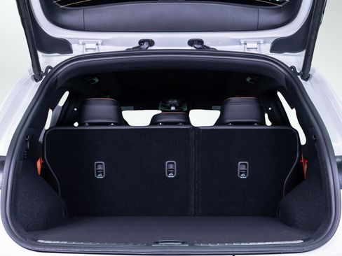 New 2026 Genesis GV70 2.5T Sport Prestige AWD/4WD image 8