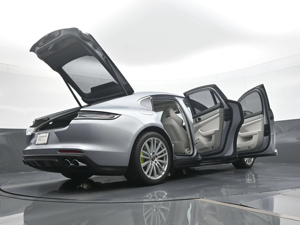 Certified 2023 Porsche Panamera AWD/4WD image 26