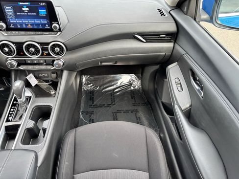Certified 2025 Nissan Sentra SV image 15