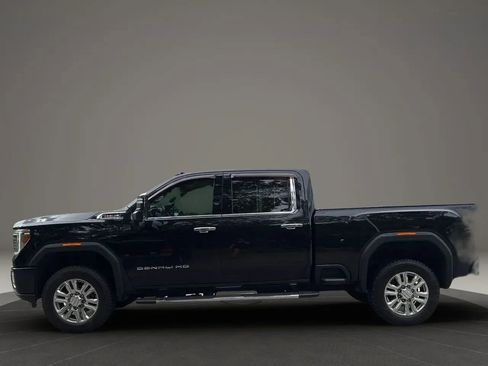 Used 2022 GMC Sierra 3500 Denali w/ Snow Plow Prep/Camper Package AWD/4WD image 6