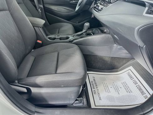 Used 2024 Toyota Corolla LE FWD image 31