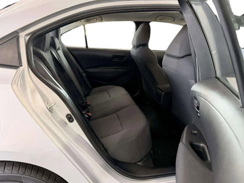 Used 2022 Toyota Corolla LE image 15