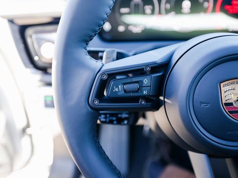 New 2026 Porsche Panamera 4 image 17