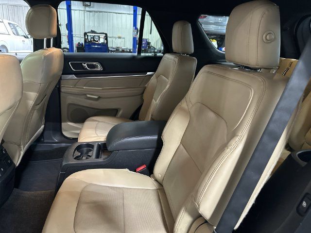 Used 2016 Ford Explorer Limited w/ Equipment Group 301A AWD/4WD image 30