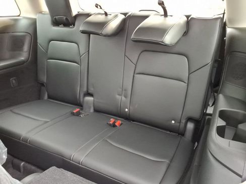 New 2026 Nissan Pathfinder Platinum image 30