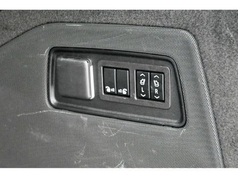 Used 2023 Cadillac Escalade Premium Luxury image 62