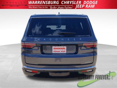 Used 2024 Jeep Wagoneer Series II AWD/4WD image 5