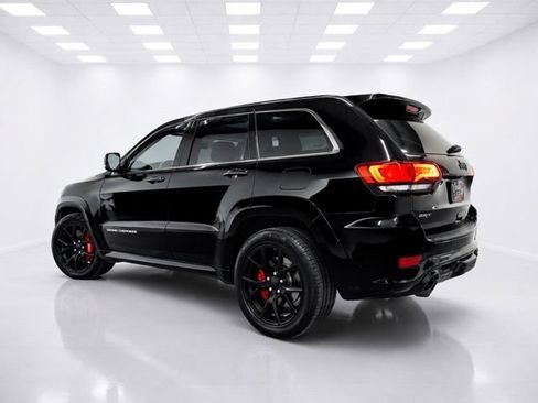 Used 2015 Jeep Grand Cherokee SRT w/ Luxury Group II AWD/4WD image 6