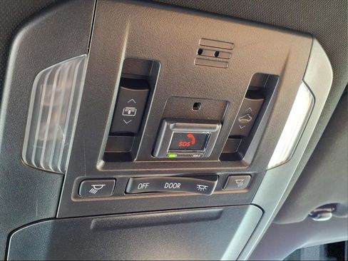 Certified 2022 Toyota Highlander Platinum image 19