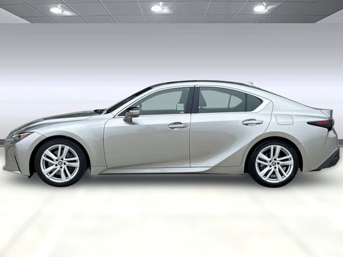 Used 2021 Lexus IS 300 w/ Comfort Package RWD image 2