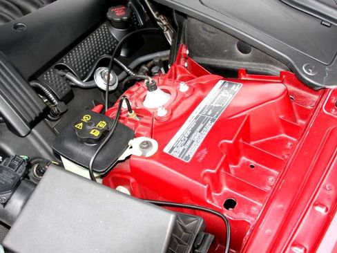 Used 2004 Jaguar XJ8 image 19