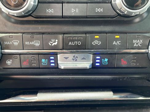 Used 2023 Ford F150 Lariat w/ Equipment Group 502A High AWD/4WD image 27