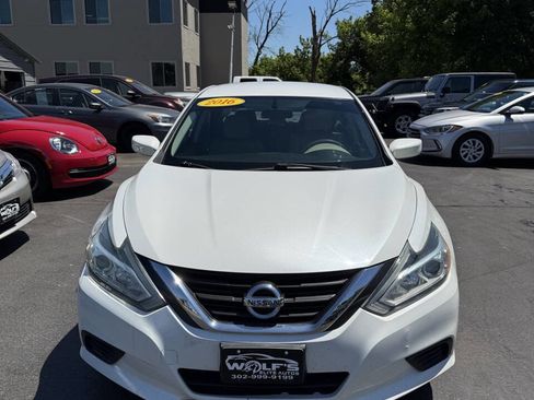 Used 2016 Nissan Altima 2.5 S w/ Power Driver Seat Package FWD image 3