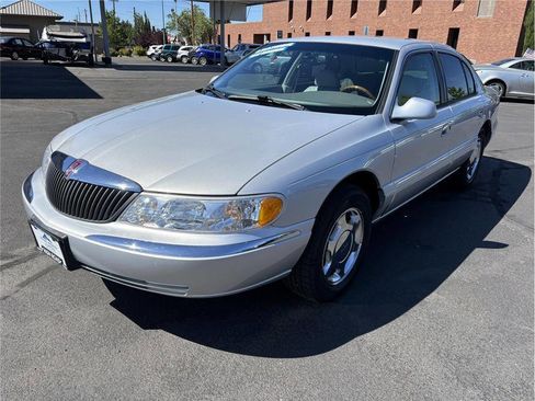 Used 2000 Lincoln Continental Base 4dr Sedan image 1