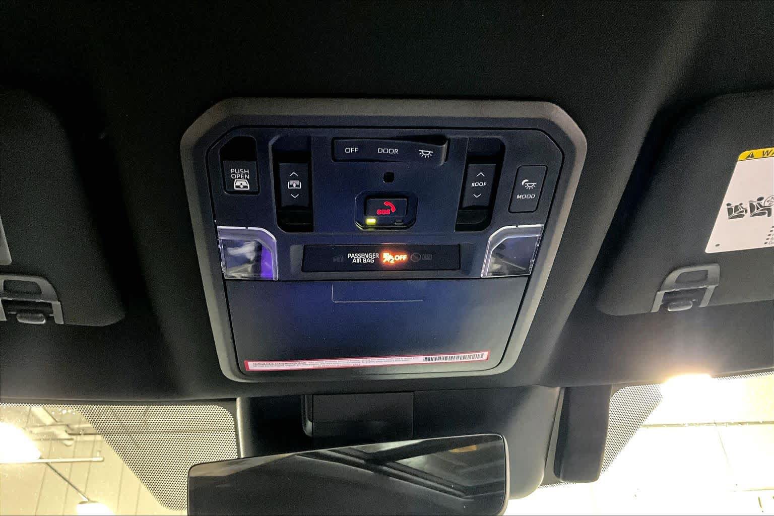 Used 2023 Toyota Tundra Platinum AWD/4WD image 33