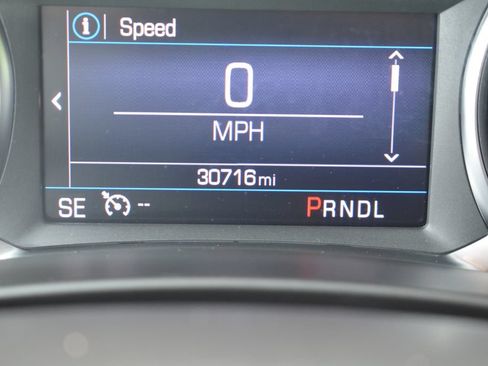 Used 2023 Chevrolet Equinox LT AWD/4WD image 13