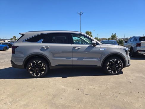 New 2026 Kia Sorento SX FWD image 9