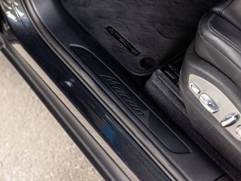 Certified 2025 Porsche Macan image 29