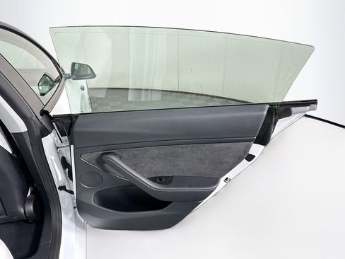 Used 2023 Tesla Model 3 Long Range image 28