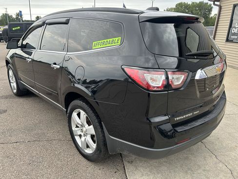 Used 2017 Chevrolet Traverse LT w/ Style and Technology Package AWD/4WD image 7