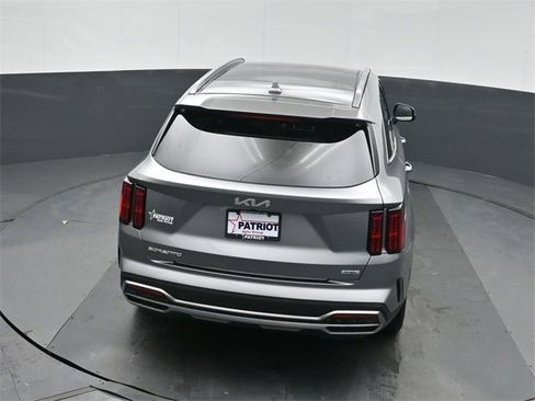 Used 2023 Kia Sorento SX Prestige image 33