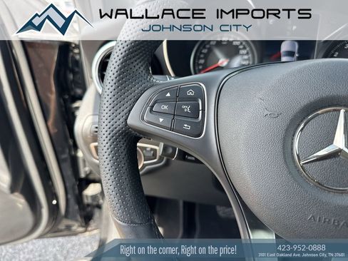 Used 2019 Mercedes-Benz GLC 300 4MATIC image 32