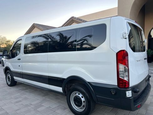 Used 2017 Ford Transit 350 XL image 6