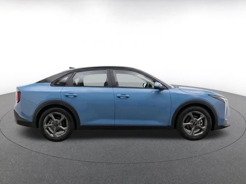 Used 2026 Kia K4 FWD image 10