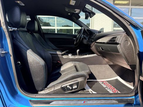 Used 2017 BMW M2 RWD image 32
