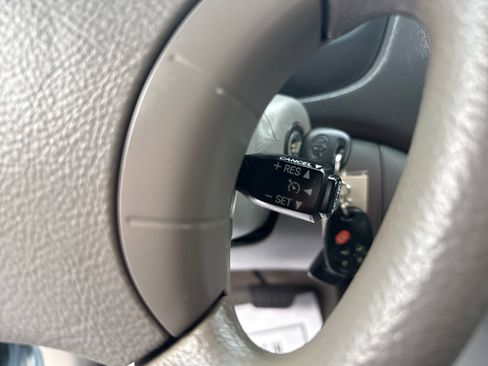 Used 2010 Toyota Sienna LE image 15