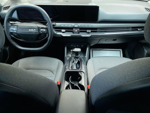Certified 2025 Kia K4 EX image 31