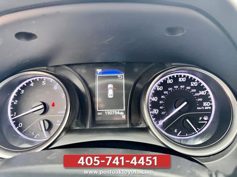 Used 2021 Toyota Camry SE FWD image 10