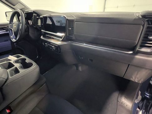 Used 2023 Chevrolet Silverado 1500 LT image 28