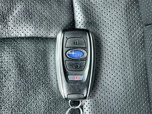 Used 2021 Subaru Outback Limited image 33