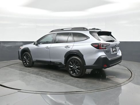 Used 2025 Subaru Outback Onyx Edition XT image 5