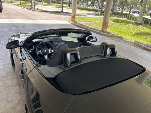 Used 2025 BMW Z4 sDrive30i RWD image 5