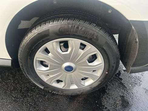 Used 2023 Ford Transit Connect XL image 10