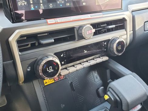 New 2026 Toyota Tacoma TRD Off-Road AWD/4WD image 32