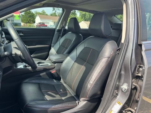 Used 2019 Nissan Altima 2.5 SR w/ SR Premium Package FWD image 18