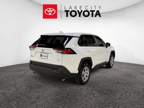 Used 2025 Toyota RAV4 LE image 7