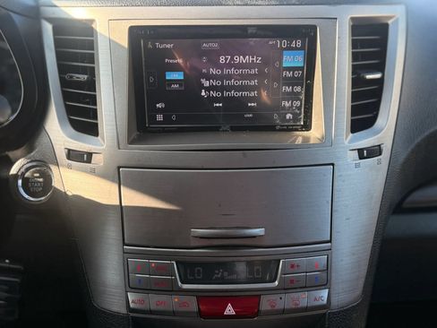 Used 2014 Subaru Outback 2.5i Limited AWD/4WD image 27